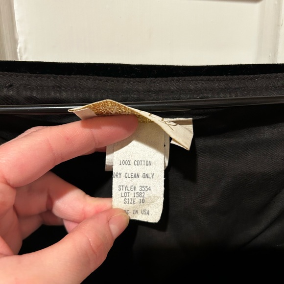 Watters and Watters vintage cotton velvet top. - Picture 3 of 10